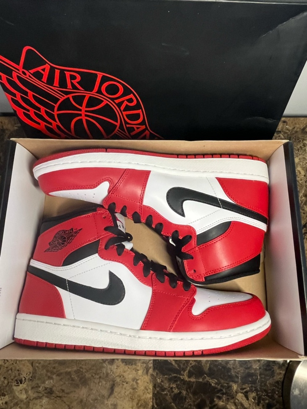 Nike air Jordan 1 retro high Chicago 2013 size 9.5